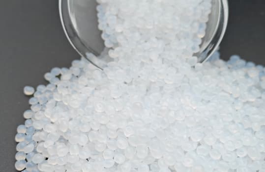 Plastic Bottles & Polymers: What Materials Really Make Up the Bottle in Your Hand?